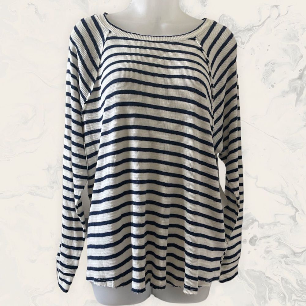Treasure Bond Long Sleeve Thermal Top - Size XL - navy/ White